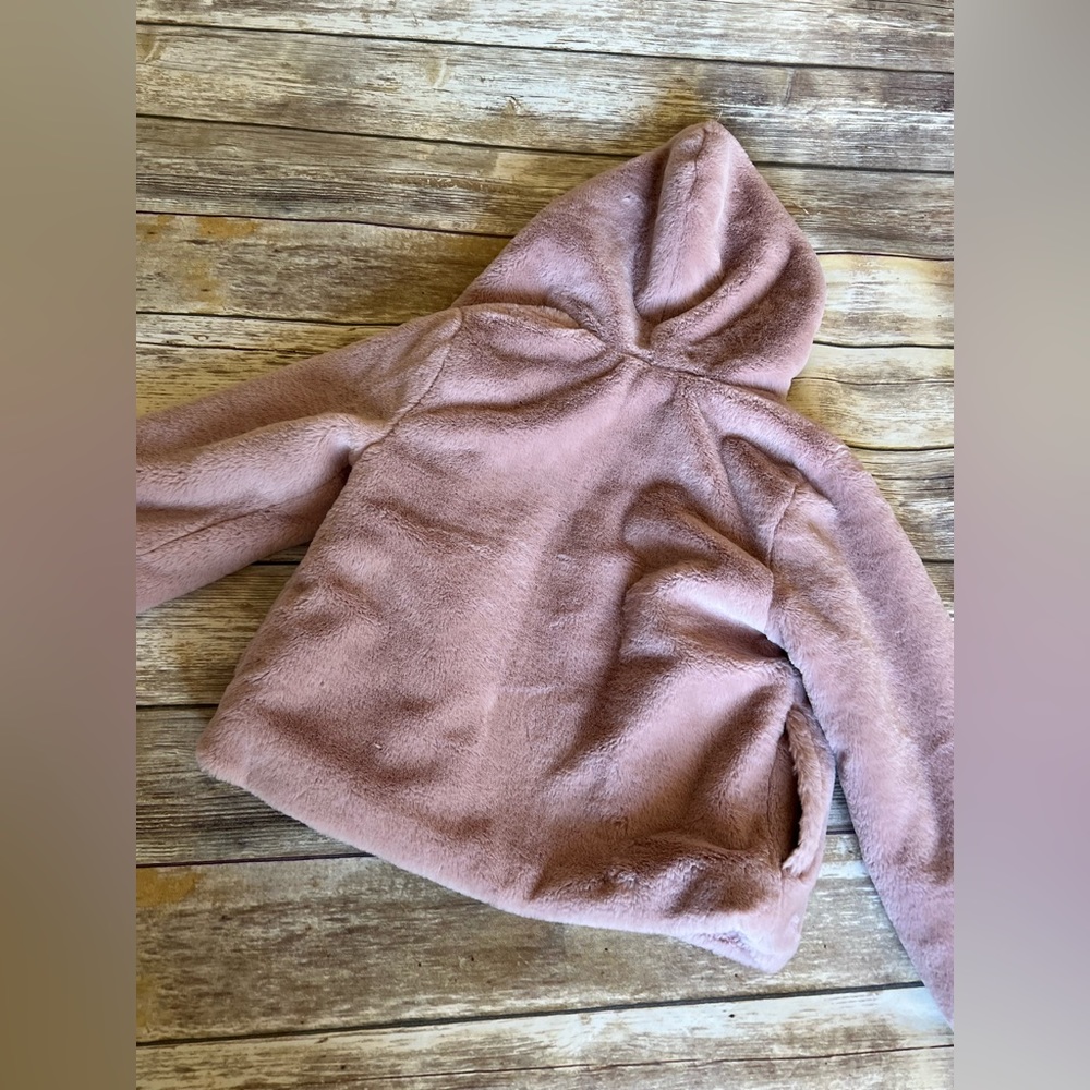 💕✨Girls Furry Jacket✨💕 - Picture 7 of 8